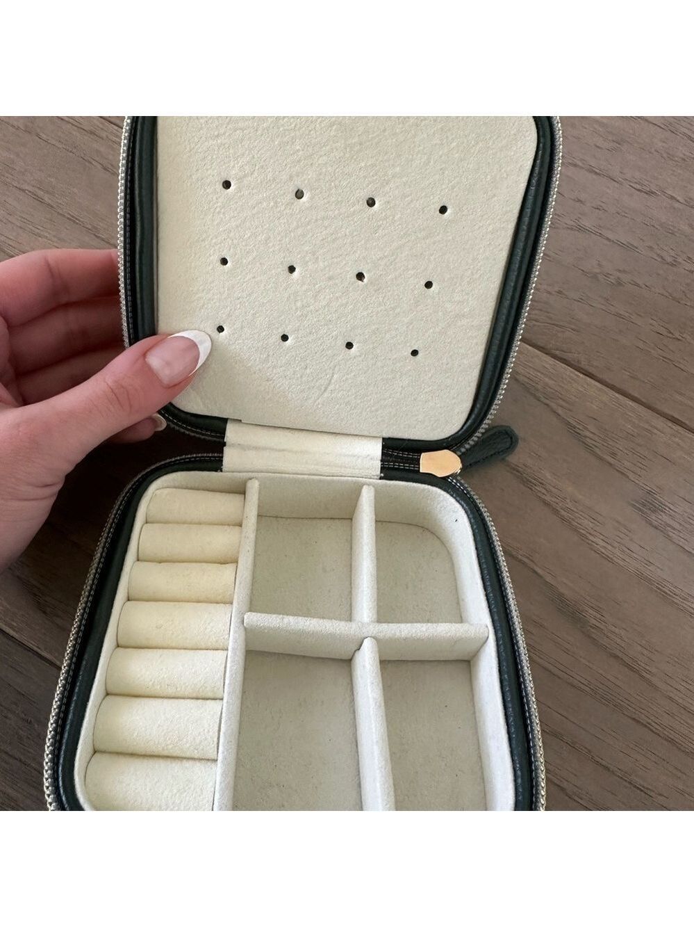 Elegant Cream Green Jewelry Organizer Box